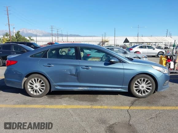 2015 Hyundai Sonata Sport с VIN 5NPE34AF1FH255243, выставлен на аукционе IAAI как лот 43577995 с пробегом 298 582 миль миль и . История ставок и продаж доступна на DreamBid. Изображение 13.