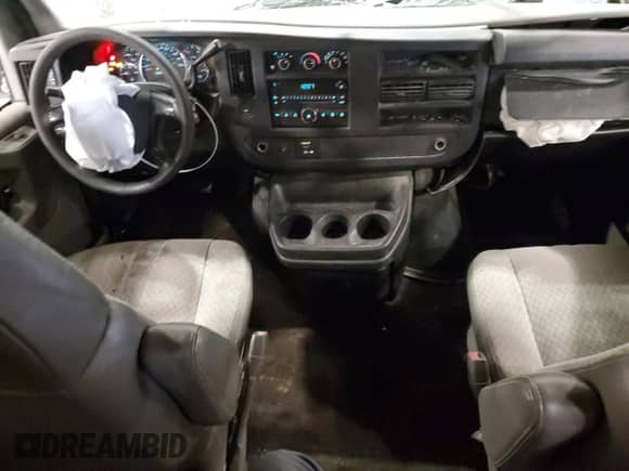 2009 Chevrolet Express Passenger z VIN 1GAHG39K491165750, wystawiony jako Copart lot #49175205 z przebiegiem 378 014 mil mil oraz Nie do naprawy • Non repairable. Historia ofert i sprzedaży dostępna na DreamBid. Obrazek 8.