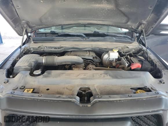 2020 Ram 1500 Rebel z VIN 1C6SRFLT4LN385004, wystawiony jako Copart lot #81076245 z przebiegiem 74 355 mil mil oraz Szkoda całkowita • Salvage title. Historia ofert i sprzedaży dostępna na DreamBid. Obrazek 11.