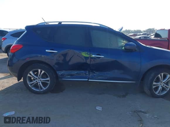 2010 Nissan Murano SL z VIN JN8AZ1MUXAW018974, wystawiony jako IAAI lot #43027398 z przebiegiem 215 260 mil mil oraz . Historia ofert i sprzedaży dostępna na DreamBid. Obrazek 6.