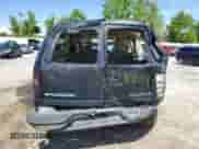 2002 Chevrolet Suburban LT z VIN 3GNGC26U42G214796, wystawiony jako Copart lot #57708045 z przebiegiem Nie podano mil oraz Szkoda całkowita • Salvage title. Historia ofert i sprzedaży dostępna na DreamBid. Obrazek 6.