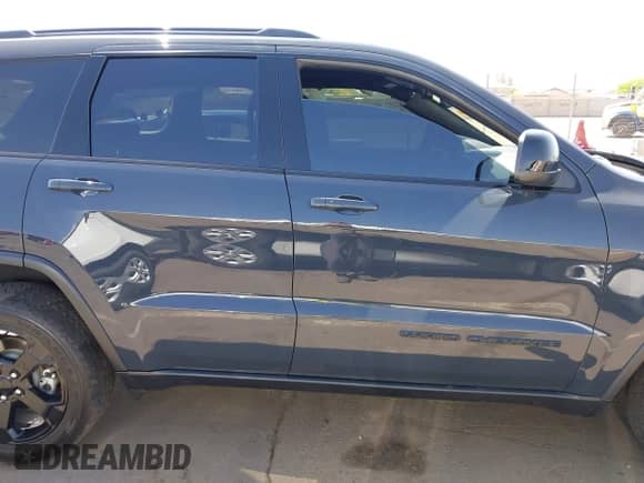 2018 Jeep Grand Cherokee Laredo с VIN 1C4RJFAG1JC377780, выставлен на аукционе IAAI как лот 42020477 с пробегом 36 237 миль миль и . История ставок и продаж доступна на DreamBid. Изображение 13.