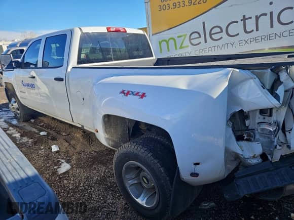 2016 Chevrolet Silverado 3500HD Work Truck with VIN 1GC4KYC8XGF138325, listed as a Copart auction lot 42076055 with 152,957 mi miles and Salvage title. Bid and sale history available at DreamBid. Image 2.