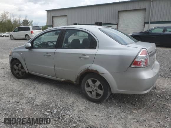 2007 Chevrolet Aveo LT z VIN KL1TG56677B044715, wystawiony jako Copart lot #70761654 z przebiegiem 112 973 mil mil oraz Szkoda całkowita • Salvage title. Historia ofert i sprzedaży dostępna na DreamBid. Obrazek 2.