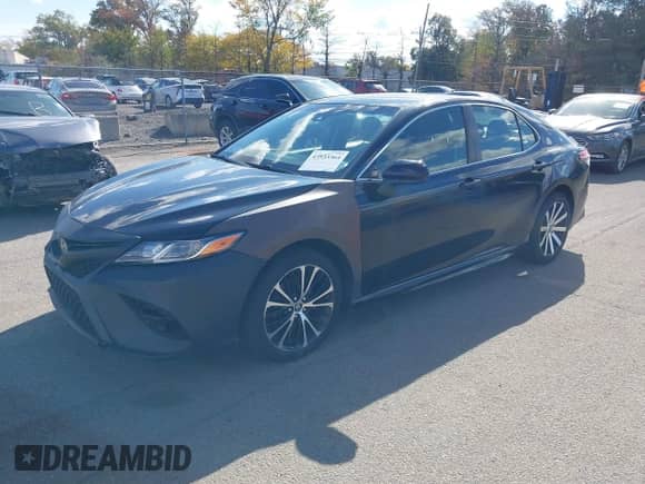 2018 Toyota Camry SE с VIN JTNB11HK5J3023920, выставлен на аукционе IAAI как лот 43533364 с пробегом 240 378 миль миль и . История ставок и продаж доступна на DreamBid. Изображение 2.