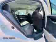 2021 Toyota Camry LE z VIN 4T1C11AK7MU595701, wystawiony jako Copart lot #85303255 z przebiegiem 30 616 mil mil oraz Czysty tytuł • Clean title. Historia ofert i sprzedaży dostępna na DreamBid. Obrazek 6.