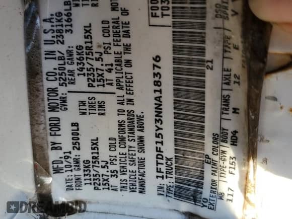 1992 Ford F-150 z VIN 1FTDF15Y3NNA18376, wystawiony jako Copart lot #77421854 z przebiegiem Nie podano mil oraz Szkoda całkowita • Salvage title. Historia ofert i sprzedaży dostępna na DreamBid. Obrazek 12.