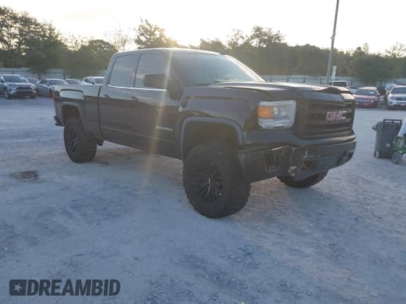 2014 GMC Sierra 1500 SLE with VIN 1GTR1UEC1EZ102800, listed as a IAAI auction lot 43404914 with 188,922 mi miles and . Bid and sale history available at DreamBid. Image 1.