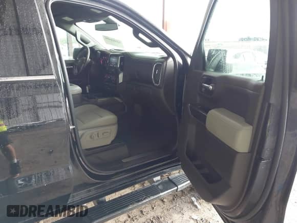 2021 Chevrolet Silverado 1500 LTZ with VIN 3GCUYGET2MG143300, listed as a IAAI auction lot 42164480 with 95,236 mi miles and . Bid and sale history available at DreamBid. Image 5.