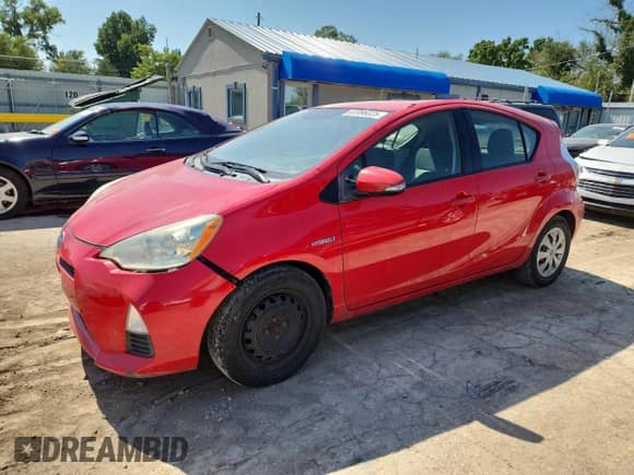 2012 Toyota Prius Two with VIN JTDKDTB3XC1007266, listed as a Copart auction lot 82096025 with 221,281 mi miles and Salvage title. Bid and sale history available at DreamBid. Image 1.