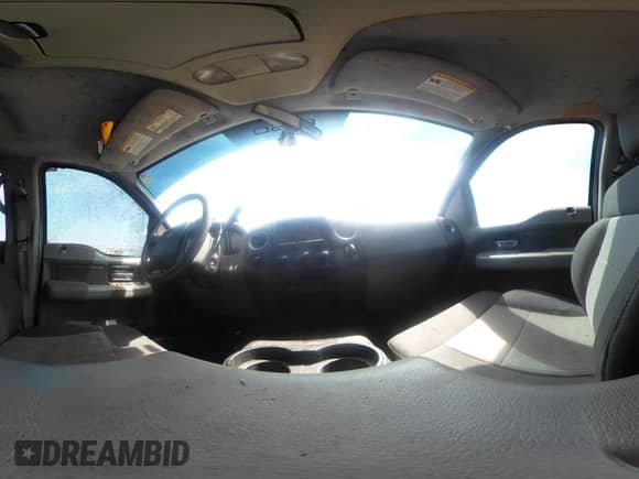 2007 Ford F-150 XLT с VIN 1FTRW14W27KC71148, выставлен на аукционе IAAI как лот 42056910 с пробегом 177 347 миль миль и . История ставок и продаж доступна на DreamBid. Изображение 18.