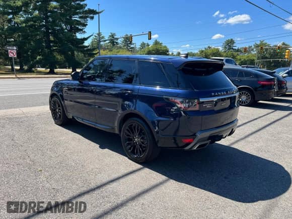 2019 Land Rover Range Rover Sport HSE with VIN SALWR2RV2KA846503, listed as a Copart auction lot 71499405 with 142,081 mi miles and Clean title. Bid and sale history available at DreamBid. Image 3.