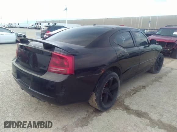2007 Dodge Charger R/T with VIN 2B3KK53H07H605435, listed as a IAAI auction lot 40386671 with 114,095 mi miles and . Bid and sale history available at DreamBid. Image 4.