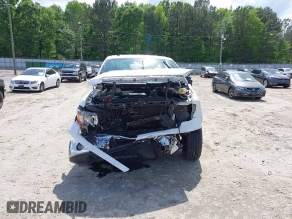 2014 Ford F-150 XL z VIN 1FTEX1CM8EFA23603, wystawiony jako IAAI lot #42111363 z przebiegiem 229 088 mil mil oraz . Historia ofert i sprzedaży dostępna na DreamBid. Obrazek 12.