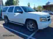 2007 Chevrolet Tahoe LTZ z VIN 1GNFK13077R293236, wystawiony jako IAAI lot #43442660 z przebiegiem 328 271 mil mil oraz . Historia ofert i sprzedaży dostępna na DreamBid. Obrazek 1.