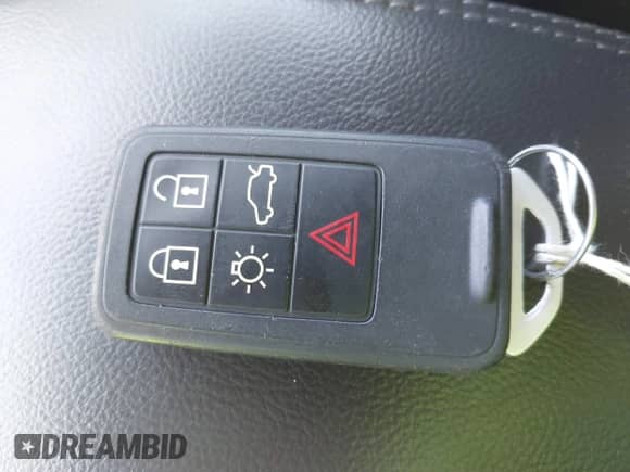 2018 Volvo S60 Dynamic с VIN YV126MFL0J2455110, выставлен на аукционе IAAI как лот 41862366 с пробегом 66 813 миль миль и . История ставок и продаж доступна на DreamBid. Изображение 11.