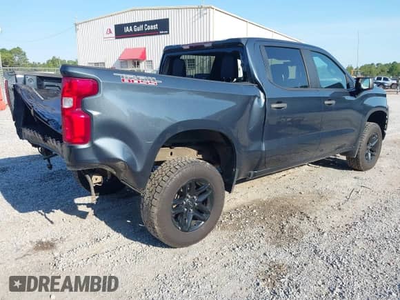 2020 Chevrolet Silverado 1500 Custom Trail Boss with VIN 1GCPYCEF7LZ194967, listed as a IAAI auction lot 43055121 with 85,114 mi miles and . Bid and sale history available at DreamBid. Image 4.