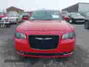 2015 Chrysler 300 S с VIN 2C3CCABG5FH786939, выставлен на аукционе IAAI как лот 42818285 с пробегом 79 414 миль миль и . История ставок и продаж доступна на DreamBid. Изображение 13.