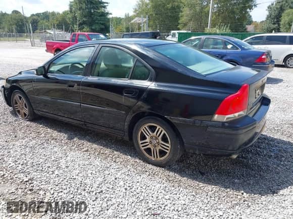 2008 Volvo S60 2.5T с VIN YV1RS592682685991, выставлен на аукционе IAAI как лот 43098268 с пробегом 200 530 миль миль и . История ставок и продаж доступна на DreamBid. Изображение 3.