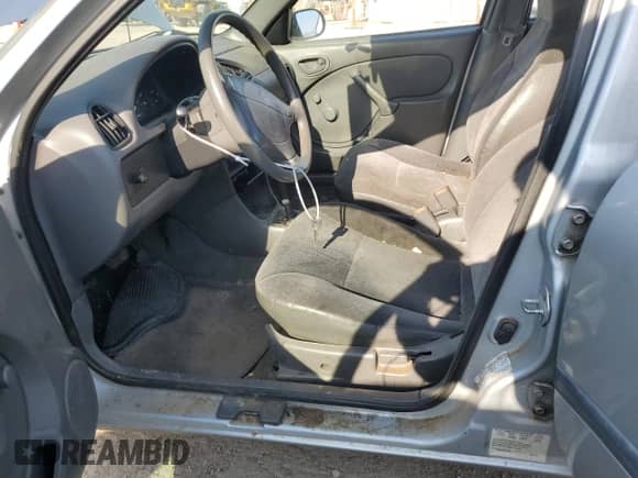 1999 Chevrolet Metro Lsi z VIN 2C1MR5226X6710571, wystawiony jako Copart lot #54252415 z przebiegiem 67 773 mil mil oraz Szkoda całkowita • Salvage title. Historia ofert i sprzedaży dostępna na DreamBid. Obrazek 7.