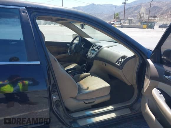 2007 Honda Accord EX с VIN 1HGCM56767A178133, выставлен на аукционе IAAI как лот 42950162 с пробегом 418 522 миль миль и . История ставок и продаж доступна на DreamBid. Изображение 5.