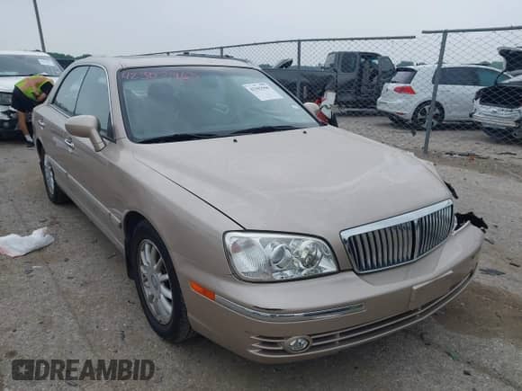 2005 Hyundai XG с VIN KMHFU45E95A427149, выставлен на аукционе IAAI как лот 42302960 с пробегом 39 844 миль миль и . История ставок и продаж доступна на DreamBid. Изображение 1.