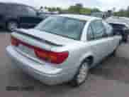 2002 Saturn SL с VIN 1G8ZK52712Z234973, выставлен на аукционе IAAI как лот 43263075 с пробегом 153 198 миль миль и . История ставок и продаж доступна на DreamBid. Изображение 4.