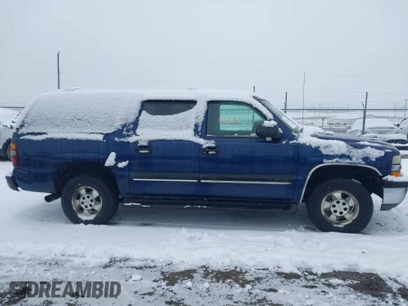 2002 Chevrolet Suburban LS с VIN 1GNFK16Z62J141868, выставлен на аукционе IAAI как лот 41534100 с пробегом 184 961 миль миль и . История ставок и продаж доступна на DreamBid. Изображение 13.