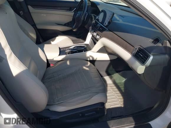 2018 Honda Accord EX-L с VIN 1HGCV3F54JA011910, выставлен на аукционе IAAI как лот 43471442 с пробегом 143 123 миль миль и . История ставок и продаж доступна на DreamBid. Изображение 5.