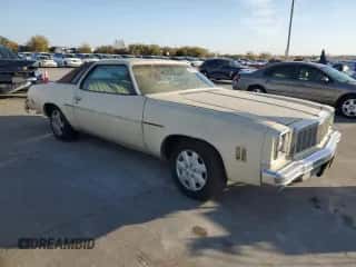 1975 Chevrolet Malibu с VIN 1D37H5R515131, выставлен на аукционе Copart как лот 83955314 с пробегом 82 393 миль миль и Чистый • Clean title. История ставок и продаж доступна на DreamBid. Изображение 4.