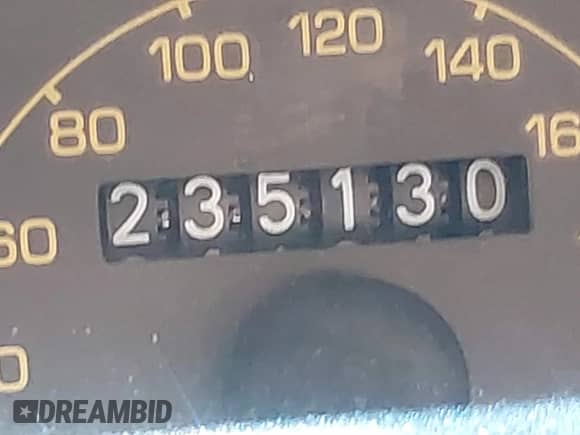 1995 Toyota Camry LE z VIN 4T1GK12E5SU860216, wystawiony jako IAAI lot #41803933 z przebiegiem 235 130 mil mil oraz . Historia ofert i sprzedaży dostępna na DreamBid. Obrazek 7.