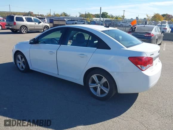 2014 Chevrolet Cruze 2LT с VIN 1G1PE5SB2E7302621, выставлен на аукционе IAAI как лот 43500103 с пробегом 143 243 миль миль и . История ставок и продаж доступна на DreamBid. Изображение 3.