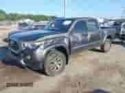 2019 Toyota Tacoma SR5 с VIN 5TFDZ5BN0KX040506, выставлен на аукционе IAAI как лот 43100664 с пробегом 143 995 миль миль и . История ставок и продаж доступна на DreamBid. Изображение 18.