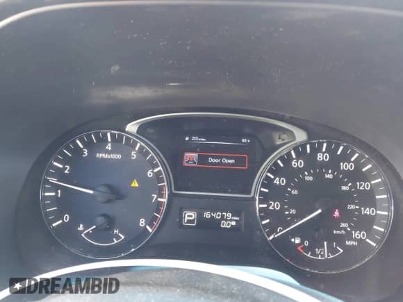 2014 Nissan Pathfinder SL with VIN 5N1AR2MNXEC644327, listed as a IAAI auction lot 43490240 with 164,079 mi miles and . Bid and sale history available at DreamBid. Image 7.