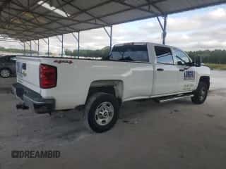 2015 Chevrolet Silverado 2500HD Work Truck с VIN 1GC1KUEG9FF565154, выставлен на аукционе Copart как лот 67193075 с пробегом 167 213 миль миль и Списание • Salvage title. История ставок и продаж доступна на DreamBid. Изображение 3.