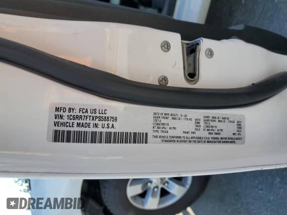 2023 Ram 1500 Tradesman z VIN 1C6RR7FTXPS588759, wystawiony jako Copart lot #71082284 z przebiegiem 31 945 mil mil oraz Szkoda całkowita • Salvage title. Historia ofert i sprzedaży dostępna na DreamBid. Obrazek 13.