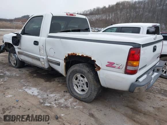 1999 Chevrolet Silverado 1500 LS with VIN 1GCEK14T2XZ125789, listed as a IAAI auction lot 40958507 with 178,496 mi miles and . Bid and sale history available at DreamBid. Image 3.