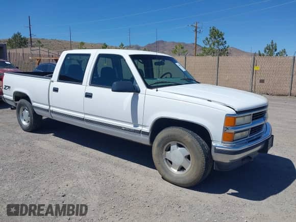 1997 Chevrolet Silverado 1500 z VIN 1GCEK14R1VZ211807, wystawiony jako IAAI lot #42045855 z przebiegiem 179 305 mil mil oraz . Historia ofert i sprzedaży dostępna na DreamBid. Obrazek 1.