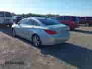 2013 Hyundai Sonata SE with VIN 5NPEC4AC2DH679274, listed as a IAAI auction lot 43135695 with 166,682 mi miles and . Bid and sale history available at DreamBid. Image 3.