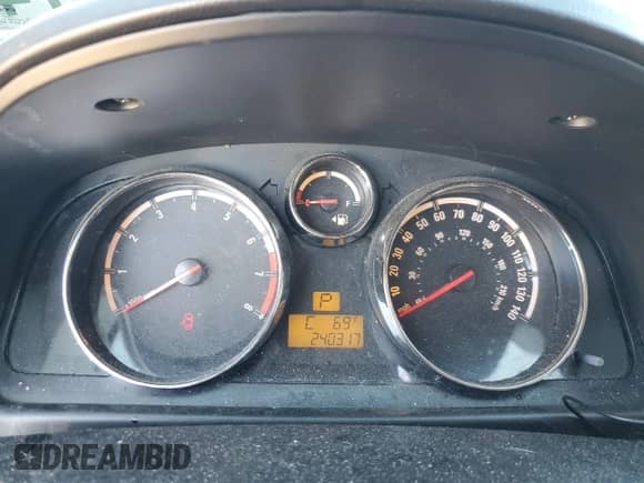 2008 Saturn VUE XR z VIN 3GSCL53748S560851, wystawiony jako Copart lot #76257874 z przebiegiem 240 317 mil mil oraz Szkoda całkowita • Salvage title. Historia ofert i sprzedaży dostępna na DreamBid. Obrazek 9.