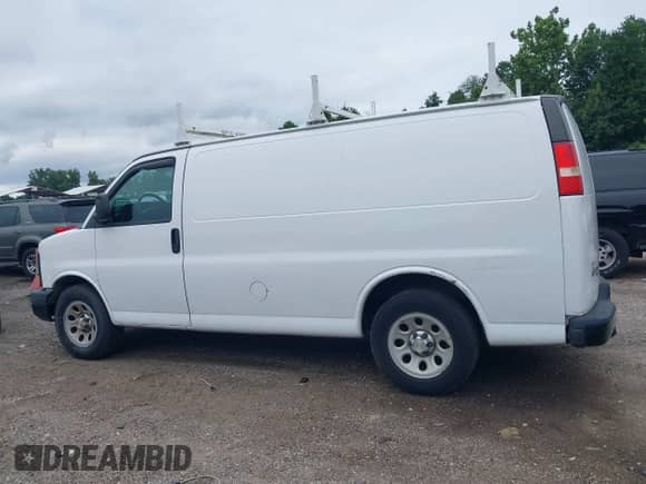 2013 Chevrolet Express Cargo with VIN 1GCSGAFX7D1182990, listed as a IAAI auction lot 42900917 with 200,639 mi miles and . Bid and sale history available at DreamBid. Image 14.