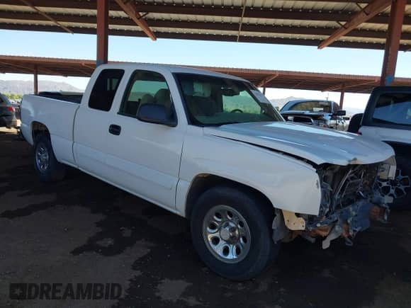 2004 Chevrolet Silverado 1500 LS с VIN 2GCEC19T841351345, выставлен на аукционе IAAI как лот 42057941 с пробегом 148 302 миль миль и . История ставок и продаж доступна на DreamBid. Изображение 1.