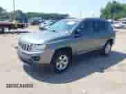 2013 Jeep Compass Sport z VIN 1C4NJCBA3DD265990, wystawiony jako IAAI lot #42644318 z przebiegiem 130 092 mil mil oraz . Historia ofert i sprzedaży dostępna na DreamBid. Obrazek 17.