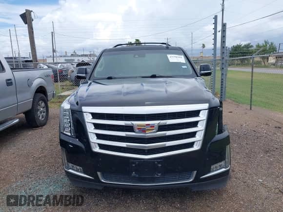 2015 Cadillac Escalade Premium с VIN 1GYS3NKJ7FR667178, выставлен на аукционе IAAI как лот 42558568 с пробегом 76 115 миль миль и . История ставок и продаж доступна на DreamBid. Изображение 13.