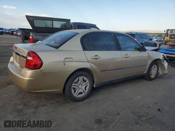 2005 Chevrolet Malibu с VIN 1G1ZS52F35F328879, выставлен на аукционе Copart как лот 62897995 с пробегом 118 671 миль миль и Списание • Salvage title. История ставок и продаж доступна на DreamBid. Изображение 3.