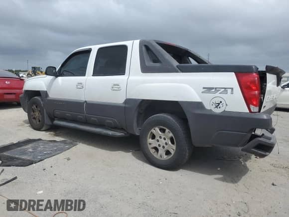 2003 Chevrolet Avalanche z VIN 3GNEK13T83G190018, wystawiony jako Copart lot #84210175 z przebiegiem 247 238 mil mil oraz Nie do naprawy • Non repairable. Historia ofert i sprzedaży dostępna na DreamBid. Obrazek 2.