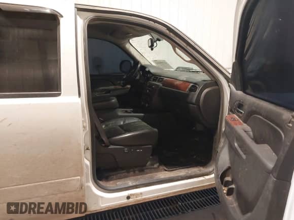 2010 Chevrolet Silverado 1500 LTZ with VIN 3GCRKTE32AG283200, listed as a IAAI auction lot 43354402 with 235,162 mi miles and . Bid and sale history available at DreamBid. Image 5.