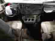 2009 Chevrolet Express Passenger z VIN 1GAHG39K491165750, wystawiony jako Copart lot #49175205 z przebiegiem 378 014 mil mil oraz Nie do naprawy • Non repairable. Historia ofert i sprzedaży dostępna na DreamBid. Obrazek 8.