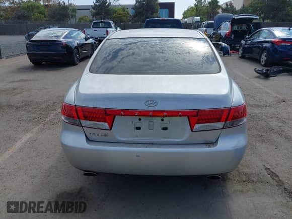 2007 Hyundai Azera SE с VIN KMHFC46F97A143145, выставлен на аукционе IAAI как лот 43110038 с пробегом 119 448 миль миль и . История ставок и продаж доступна на DreamBid. Изображение 16.