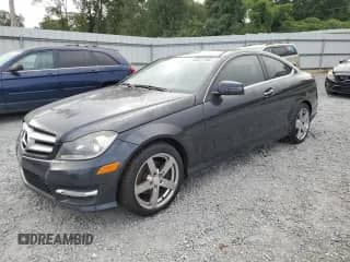 2012 Mercedes-Benz C 250 с VIN WDDGJ4HB1CF867715, выставлен на аукционе Copart как лот 85527185 с пробегом 145 094 миль миль и Чистый • Clean title. История ставок и продаж доступна на DreamBid. Изображение 1.